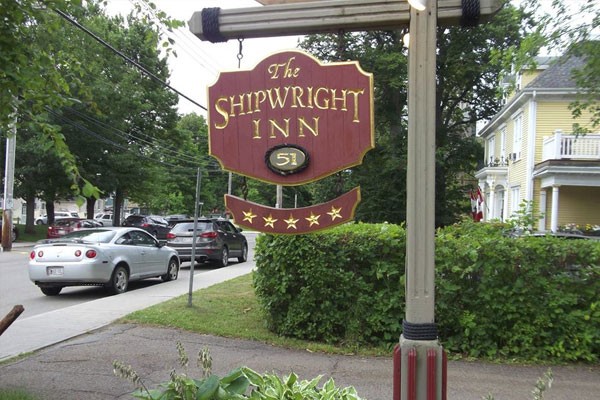 Káº¿t quáº£ hÃ¬nh áº£nh cho Shipwright Inn B&B, Olde Charlottetown, PEI,